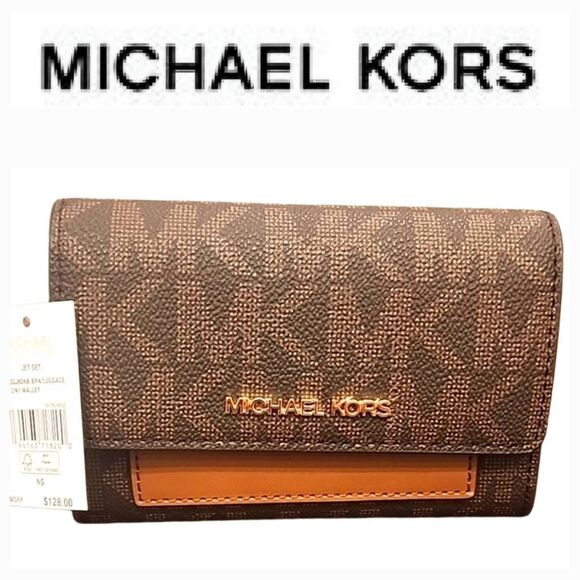 Michael Kors Jet Set Medium 2-In-1 Wallet - Picture 1 of 12